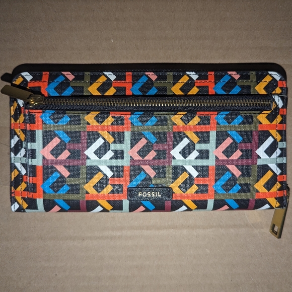 NWOT Fossil Wallet - Picture 1 of 4